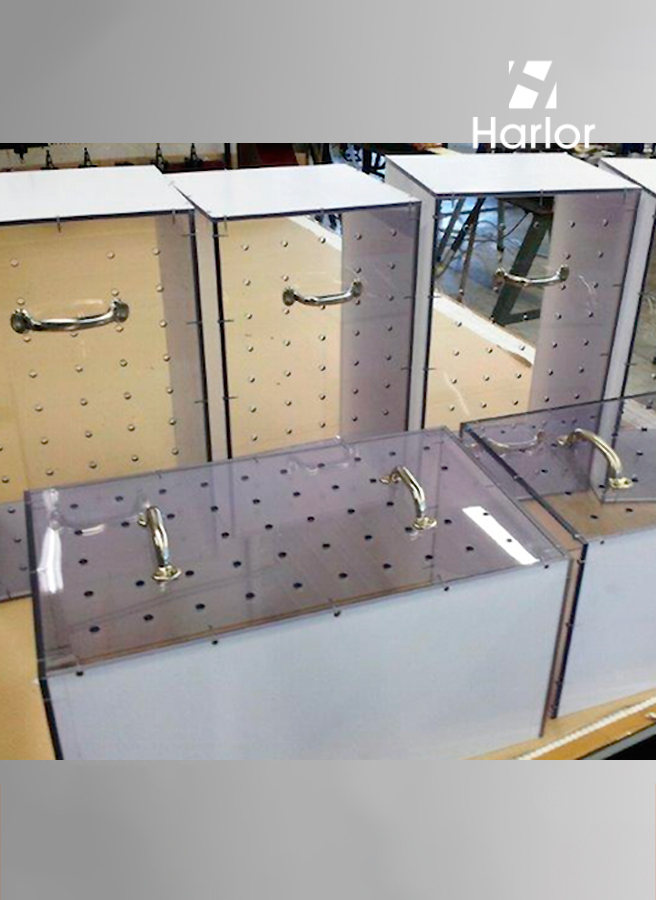 Carter de protection plastique - tête d'extrusion polycarbonate Portes de protection - fabrication sur-mesure